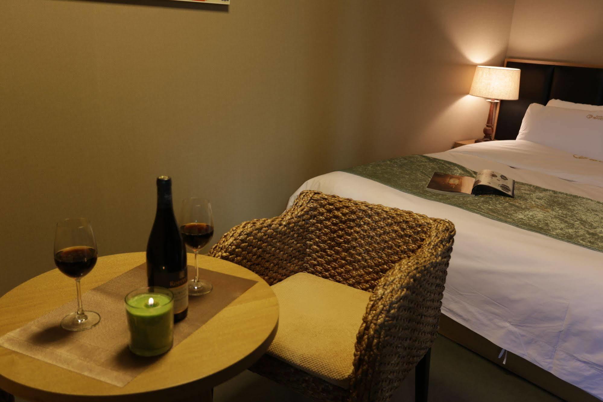 גאוז'ה Radiance Tourist Hotel מראה חיצוני תמונה